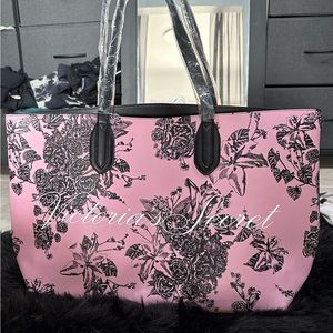 Victoria’s Secret tote